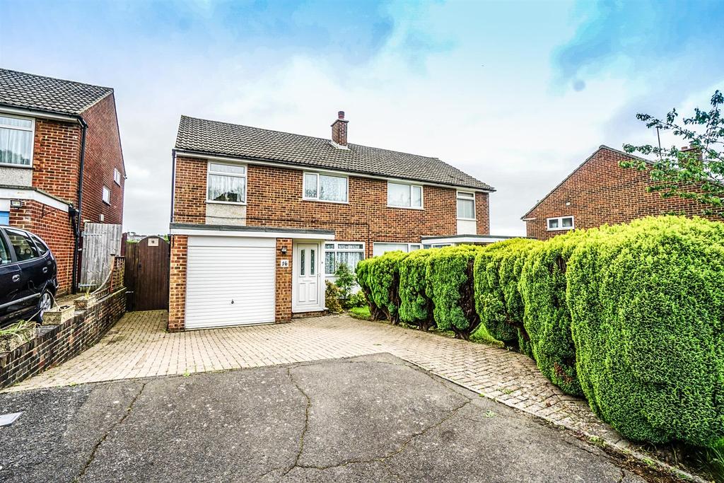 Abbotsfield Close, Hastings 3 bed semidetached house £390,000