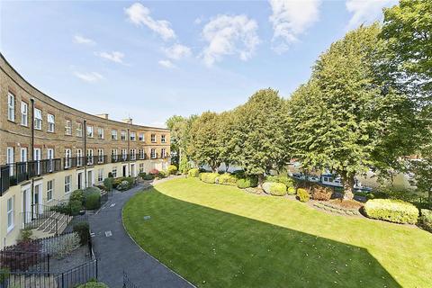 3 bedroom terraced house to rent, Hampton Court Crescent, Graburn Way, East Molesey, Surrey, KT8