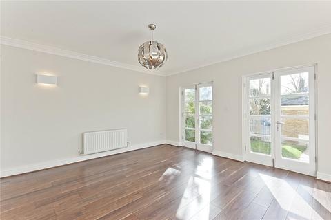 3 bedroom terraced house to rent, Hampton Court Crescent, Graburn Way, East Molesey, Surrey, KT8