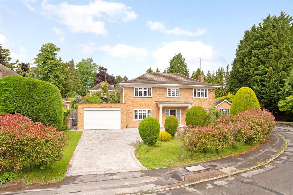 Chanctonbury Drive, Ascot, Berkshire... 5 bed detached house £6,250