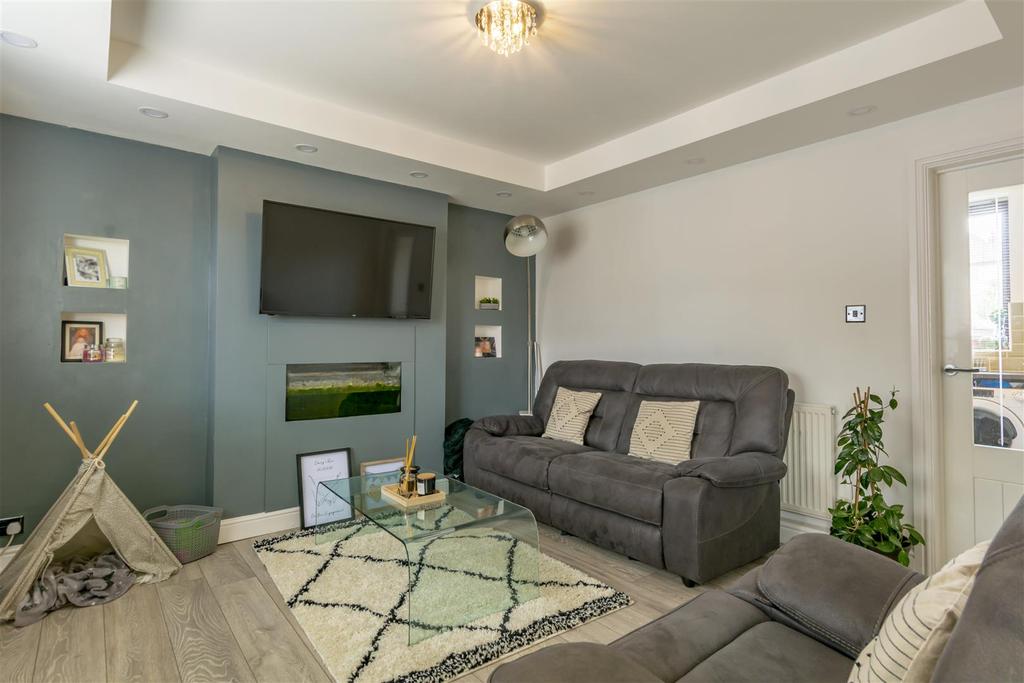 Ashdale Road, Ilkeston 2 bed semidetached house £175,000