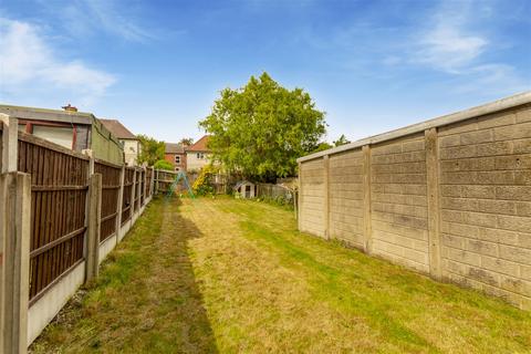 21 Ashdale Road, Ilkeston, DE7 5AH