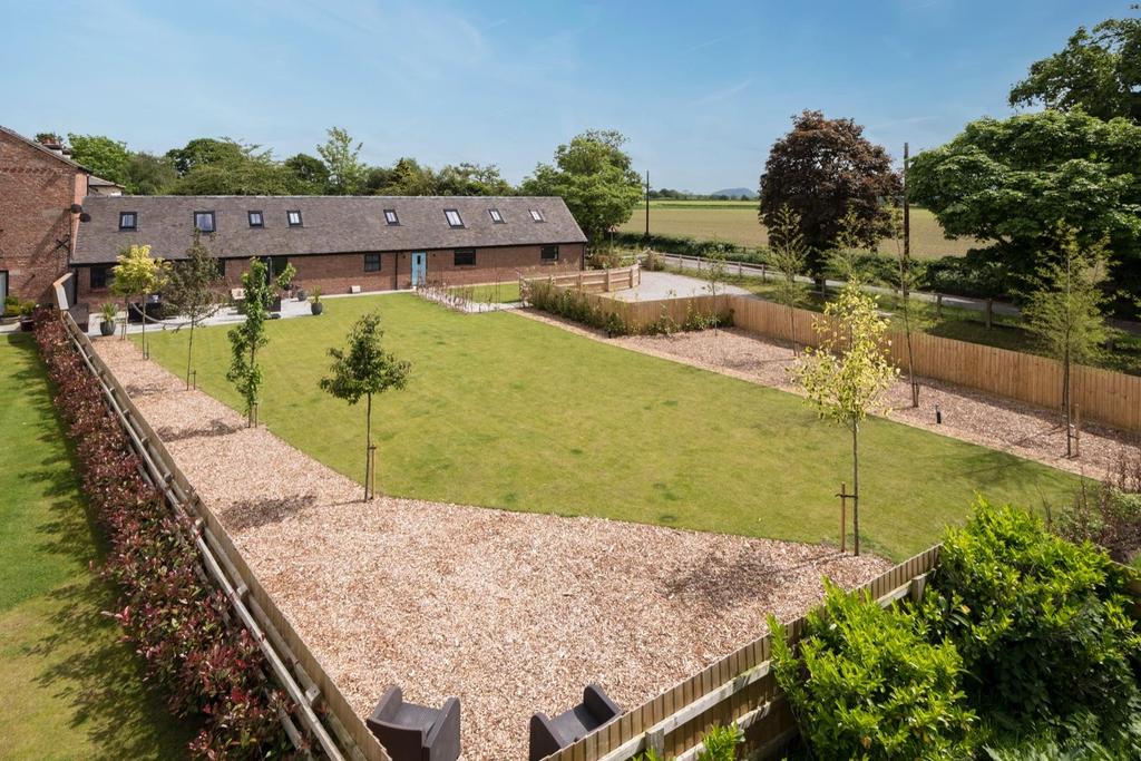 Ryecroft Lane, Stapleford 4 bed barn conversion for sale £830,000