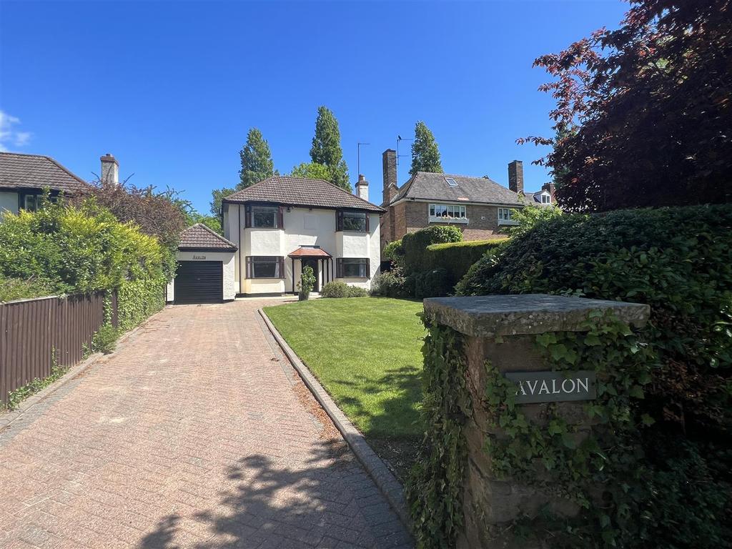 Gayton Road, Lower Heswall, Wirral 4 bed detached house £600,000