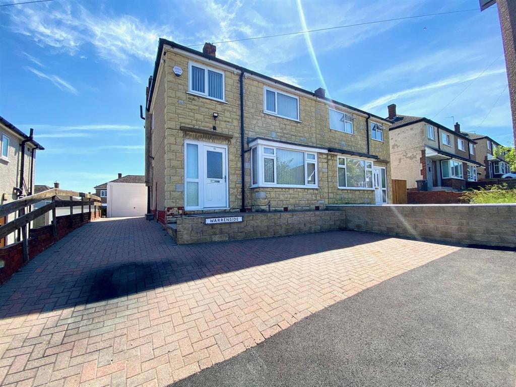 Warrenside, Deighton 3 bed semidetached house £165,000