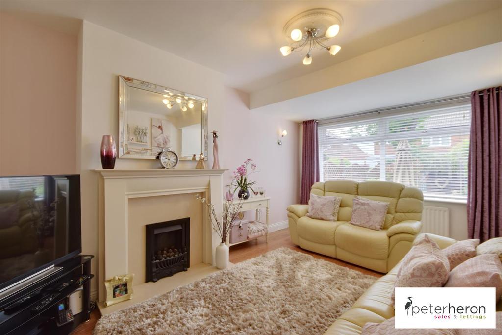 Brierfield Grove, High Barnes, Sunderland 4 bed semidetached house £