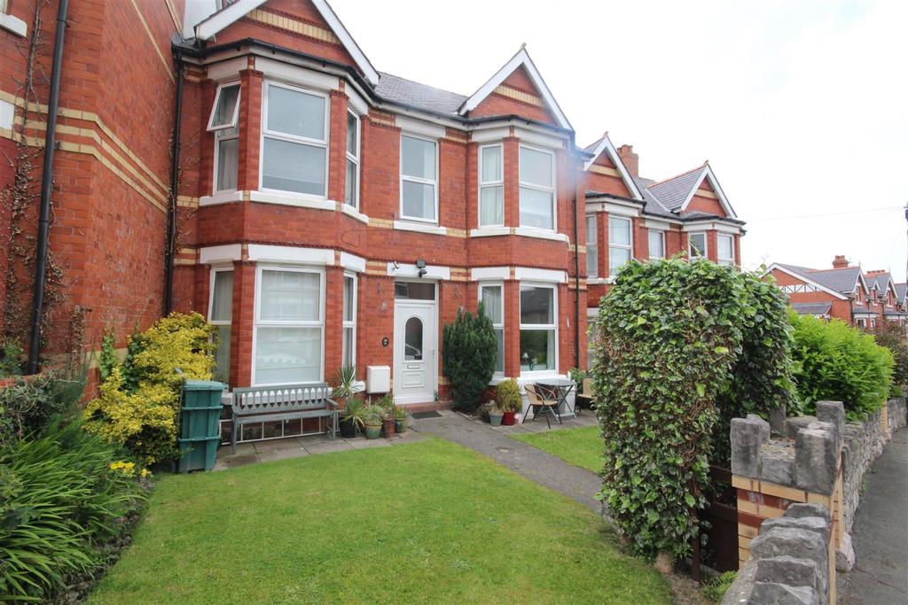 18 Rhiw Road, Colwyn Bay 6 bed terraced house £265,000