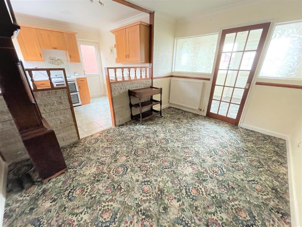 Dining kitchen