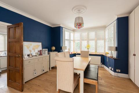 1 Chestnut Avenue, Epsom, KT19 0SY
