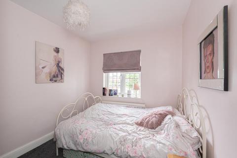 1 Chestnut Avenue, Epsom, KT19 0SY