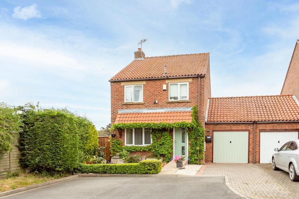 Sycamore Grove, Sherburn, Malton 3 bed house £250,000