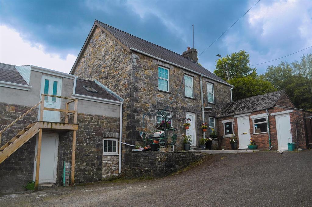 Llandeilo Road, Llandybie, Ammanford 3 bed property with land for sale