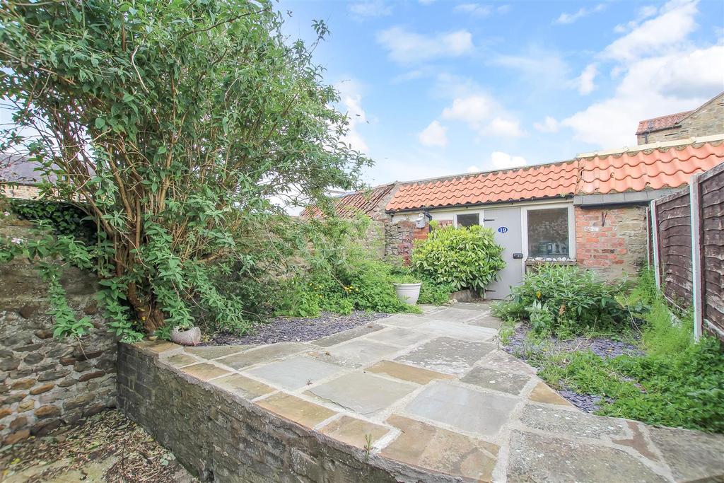 Low Green, Catterick Village, Richmond 2 bed terraced house £209,950