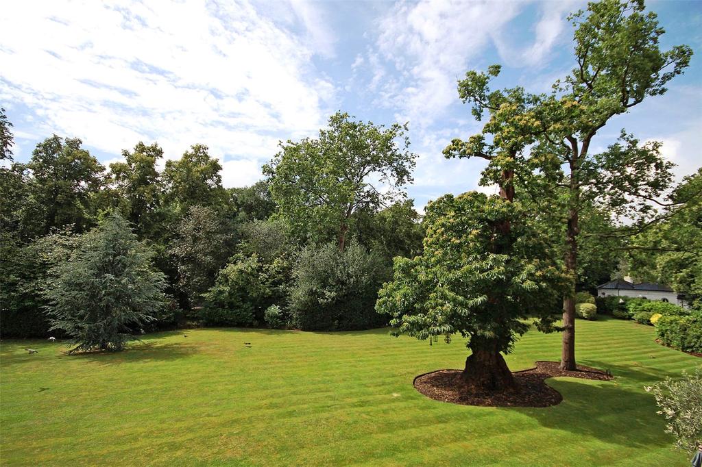 Chapman Square, London, SW19 1 bed flat £1,675 pcm (£387 pw)