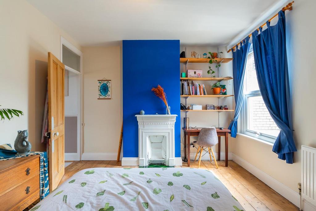 DAORLYREB51 - Bedroom A.jpg