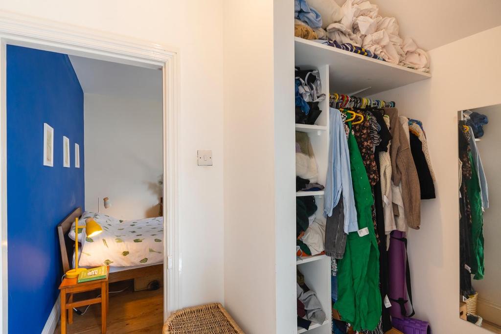 DAORLYREB51 - Closet Area B.jpg