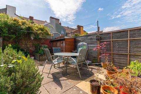 15 Beryl Road, Bristol, BS3 3DH