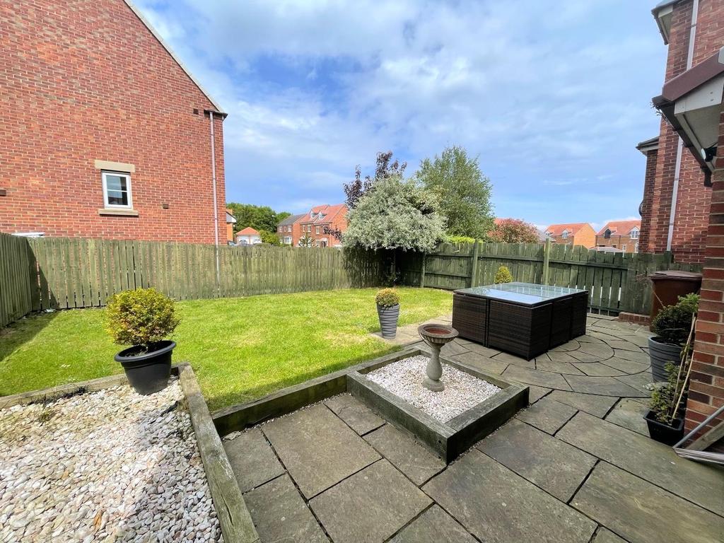 Merlin Way, Cuthbert, Hartlepool 5 bed detached house £280,000