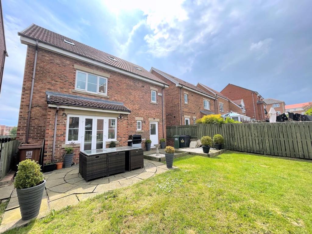 Merlin Way, Cuthbert, Hartlepool 5 bed detached house £280,000