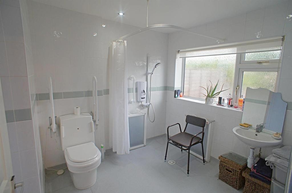 Wet Room.jpg