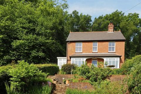 Sunny Brae Sandy Lane, Haslemere, GU27 1QE
