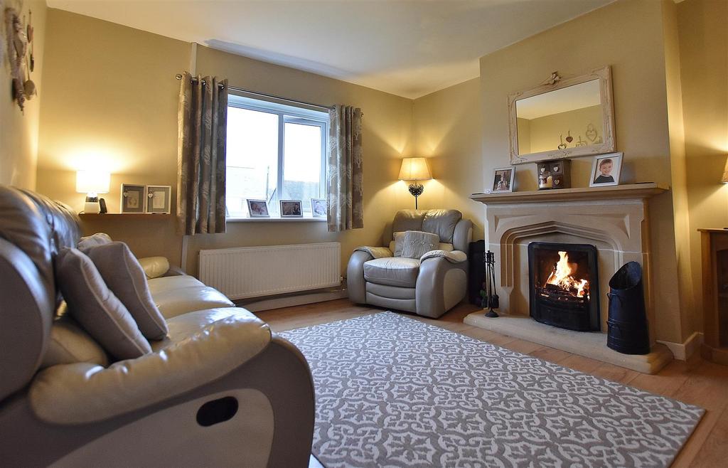 Winch Crescent, Haverfordwest 4 bed semidetached house £204,950