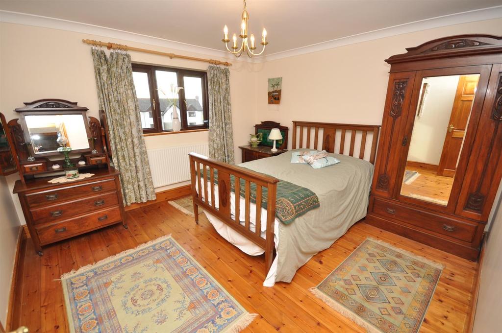 Rear Bedroom 2