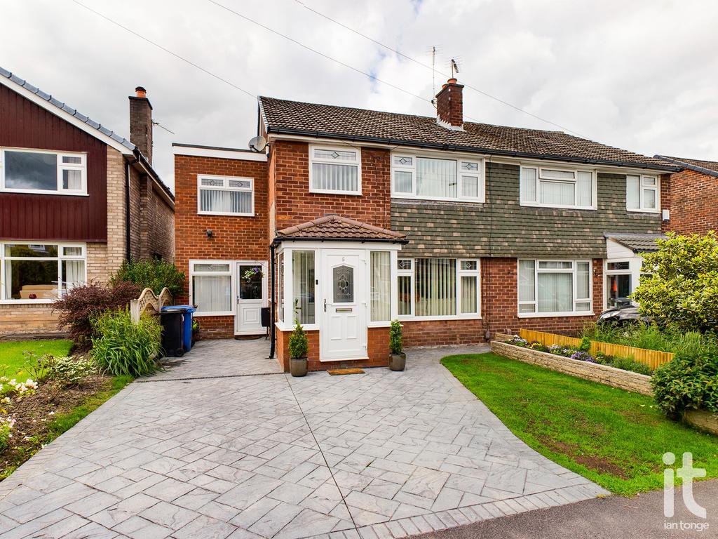 Corfe Crescent, Hazel Grove... 4 bed semidetached house £375,000