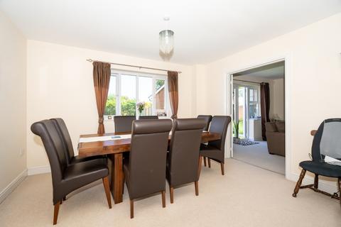 43 Fennel Road, Portishead, Bristol, BS20 7AR