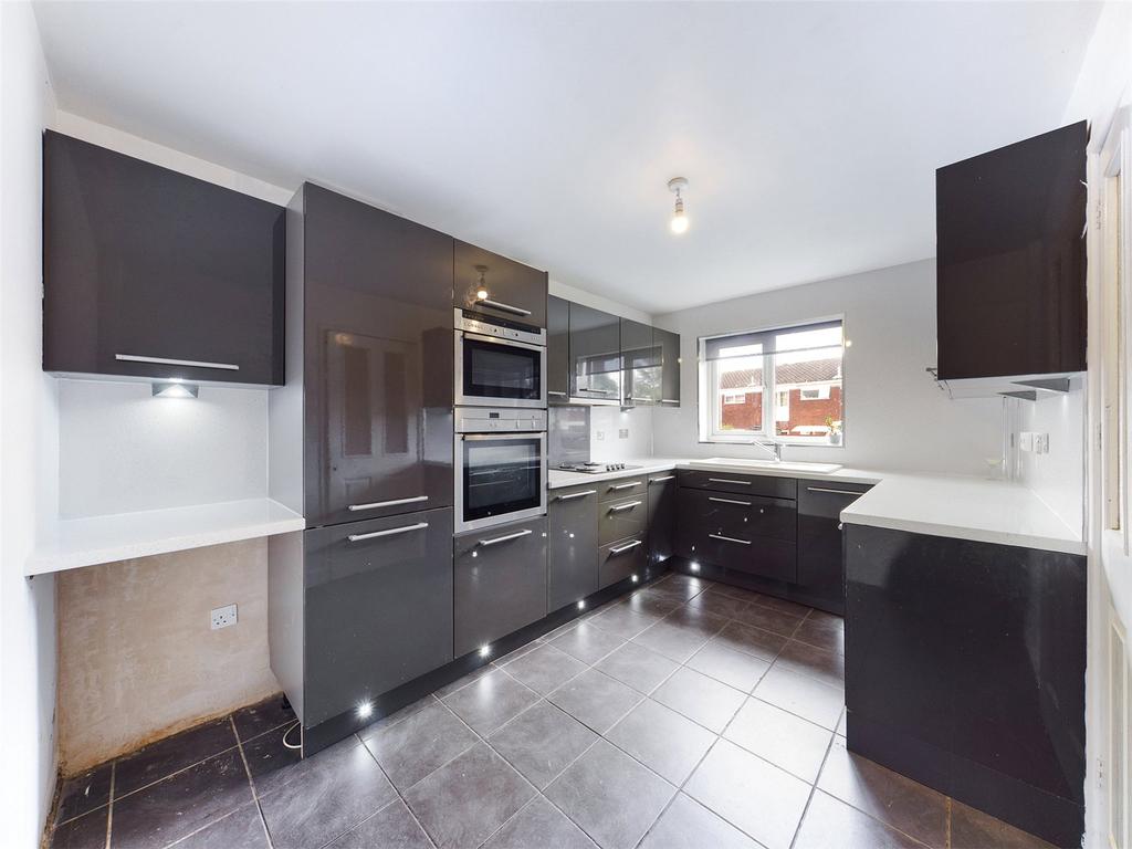 Goldsmith Road, Worcester, WR4 3 bed semidetached house £105,000