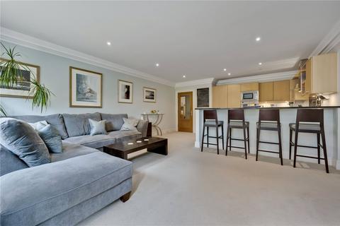 2 bedroom apartment for sale - Rosemary Gate, 14 Esher Park Avenue, Esher, Surrey, KT10