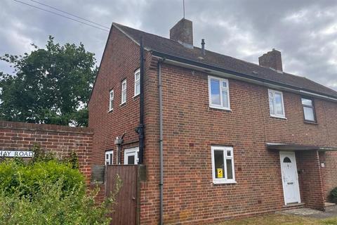3 bedroom semi-detached house for sale - Hay Road, Chichester, West Sussex