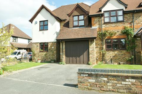 3 bedroom house to rent - Miller Place, Gerrards Cross, Buckinghamshire, SL9