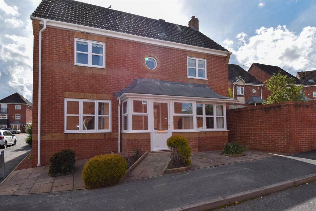Turnpike Lane Brockhill, Redditch, Worcestershire, B97 3 bed detached