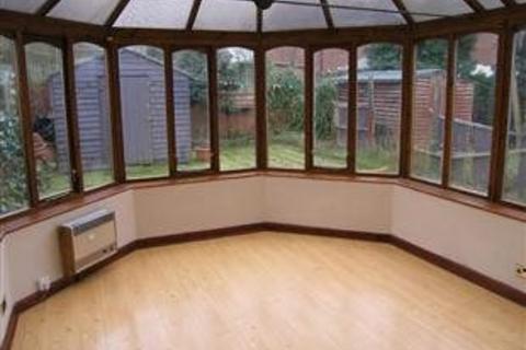 2 bedroom semi-detached house to rent, Catchpole Close, Corby