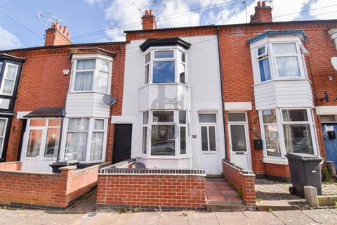 2 bedroom terraced house to rent, Haddenham Road, Leicester