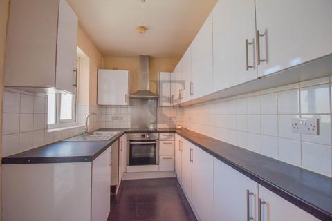 2 bedroom terraced house to rent, Haddenham Road, Leicester