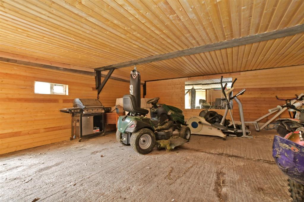 Workshop/Outbuildings