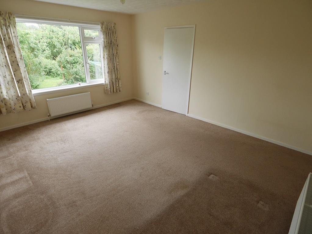 23 A Mosspark Avenue, Dumfries, DG1 4 PA - Braidwood