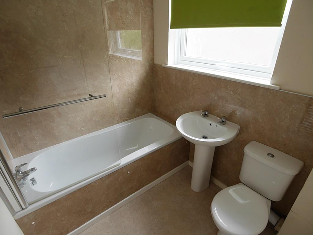 23 A Mosspark Avenue, Dumfries, DG1 4 PA - Braidwood