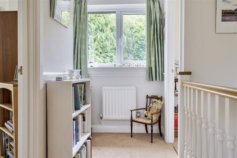8 Heatherlands, Storrington, Pulborough, RH20 3NE