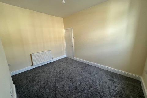 2 bedroom terraced house to rent, Victoria Street, Oswaldtwistle