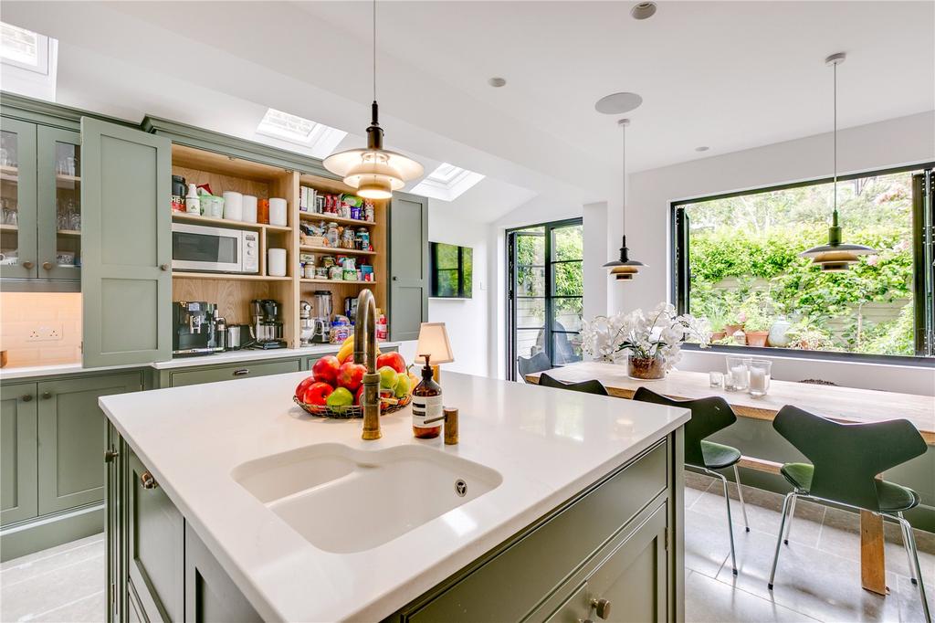 Pursers Cross Road, Parsons Green 3 bed terraced house £2,100,000