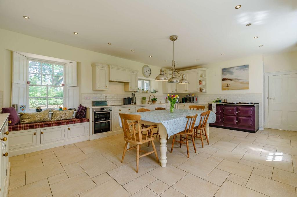 Kitchen/Breakfast