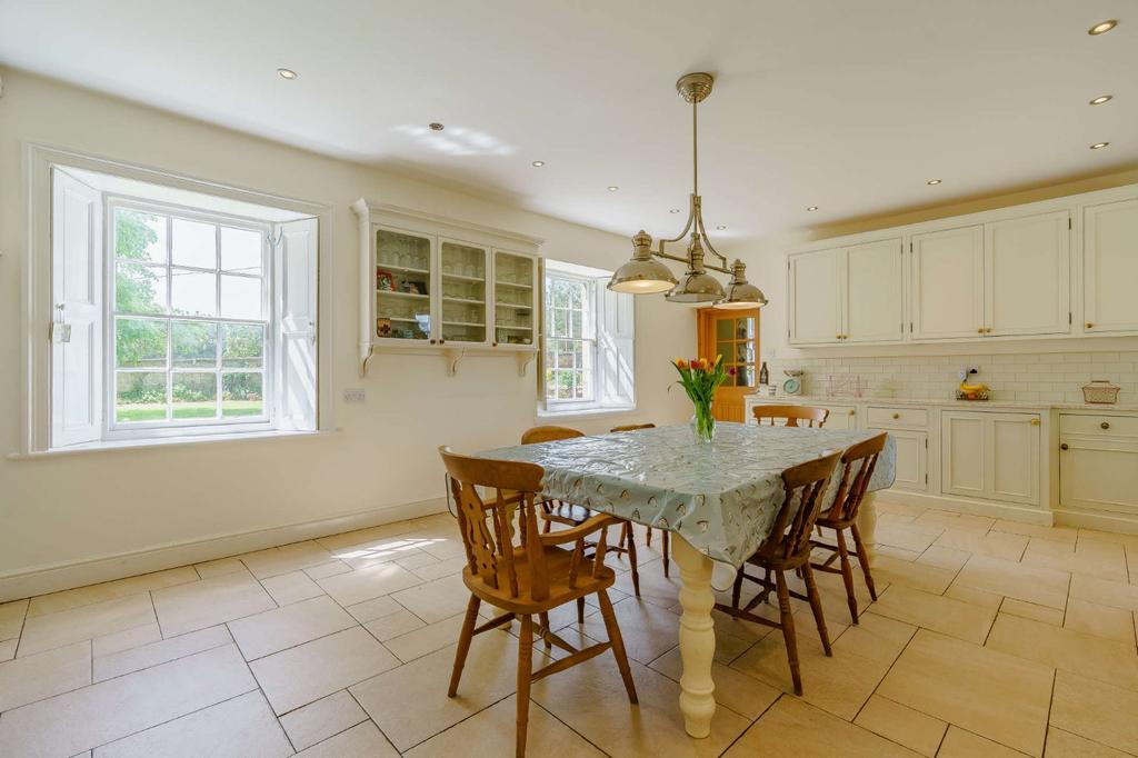 Kitchen/Breakfast