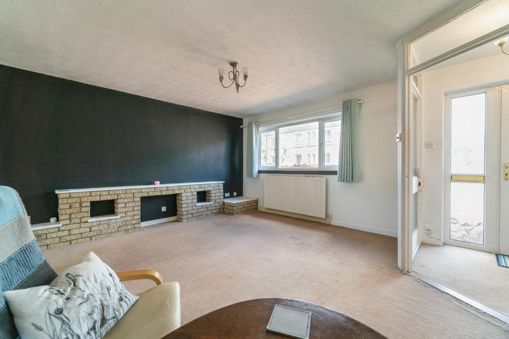 Forbes Street, Alloa... 3 bed semidetached house £155,000