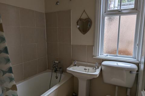 2 bedroom terraced bungalow to rent, 2 Drumlanrig Street, Thornhill, Dumfries And Galloway. DG3 5LL