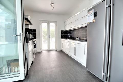154 Greengate Lane, High Green, Sheffield, S35 3GT