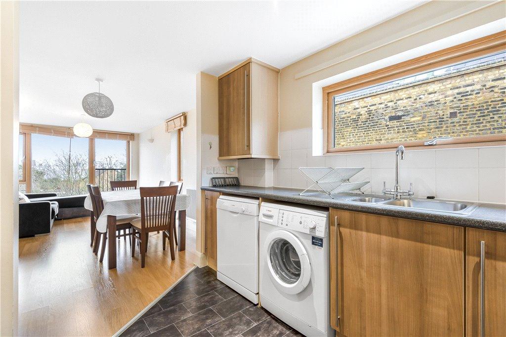 Reception/Kitchen