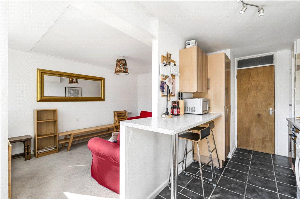 Reception/Kitchen